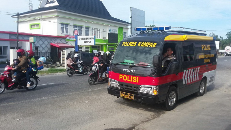 Polres Kampar Beri Penyuluhan kepada Pengguna Jalan